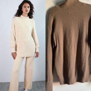 Aritzia Wilfred Free Sz S Hush Knit Brown Soft Turtleneck Sweater